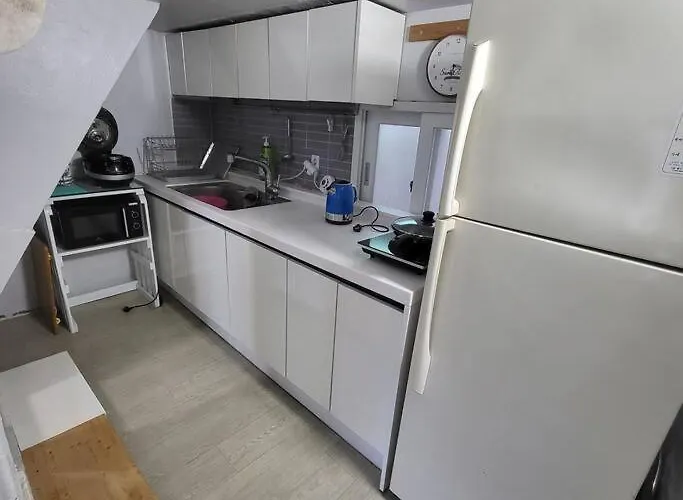 Villa Jun House - Foreign Only *